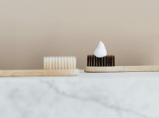 kak-ne-oshibit-sya-pri-vybore-zubnoy-schetki-i-pasty-rekomendacii-vracha-stomatologa