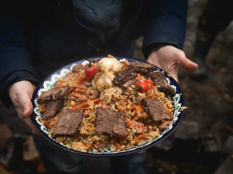 gde-v-samarkande-podayut-luchshiy-plov-15-zavedeniy-goroda
