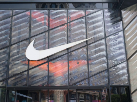 nike-otkroet-onlayn-magazin-virtual-nyh-krossovok