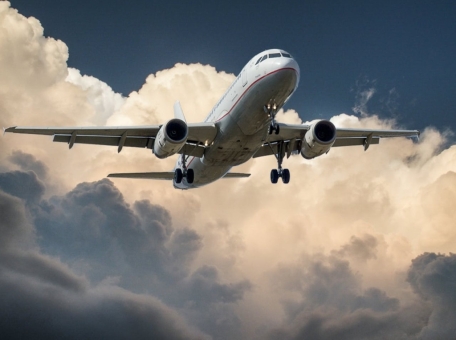 aviata-ob-yavila-o-rebrendinge-teper-servis-nazyvaetsya-freedom-travel