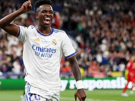 benfika-sensacionno-obygrala-real-madrid-4-2-i-vyshla-v-pley-off-ligi-chempionov