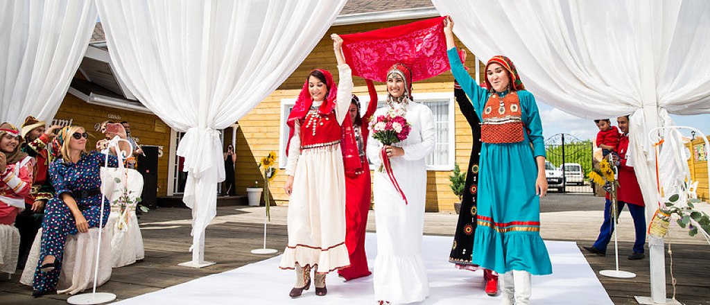 kazahi-i-bashkiry-chem-shozhi-kul-tura-i-tradicii-narodov