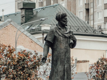 literary-stars-of-central-asia-who-they-are-and-why-everyone-talks-about-them