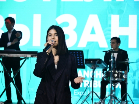 kak-uzbekskim-fashion-brendam-vyyti-na-mirovye-rynki-s-pomosch-yu-franchayzinga