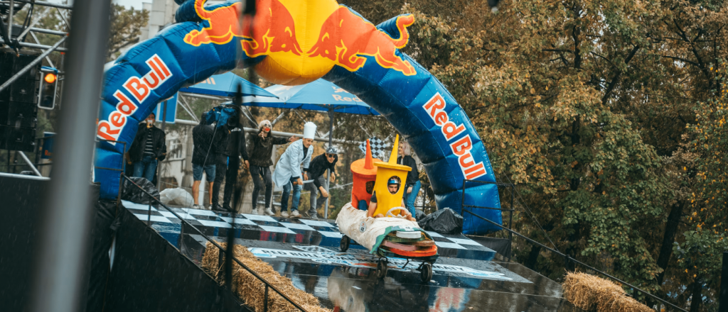 31-avgusta-v-almaty-proydet-gonka-red-bull-soapbox-race