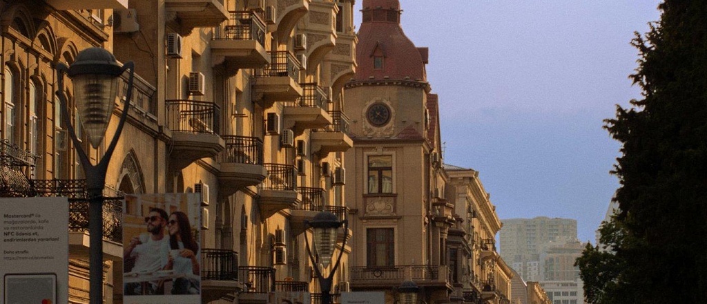 4-atmospheric-cities-of-azerbaijan-where-time-seems-to-stand-still