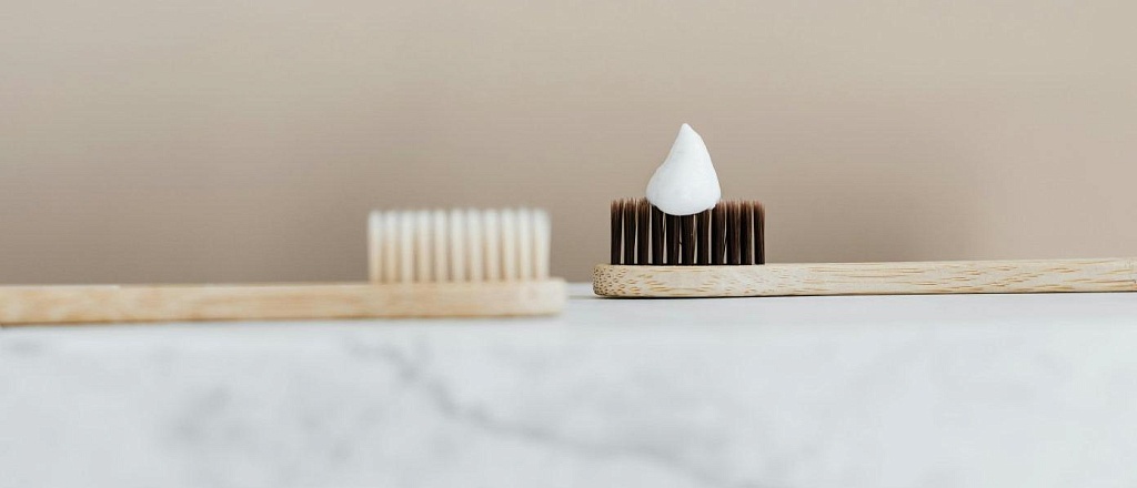 kak-ne-oshibit-sya-pri-vybore-zubnoy-schetki-i-pasty-rekomendacii-vracha-stomatologa