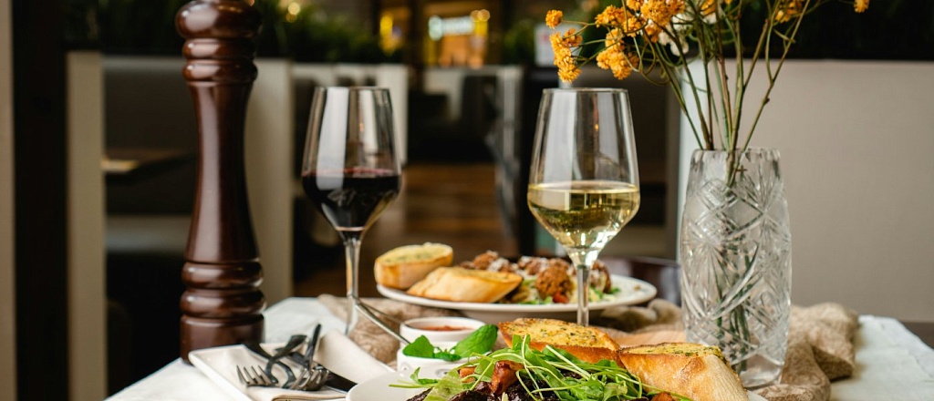 kuda-shodit-na-romanticheskiy-uzhin-v-pavlodare-10-zavedeniy-goroda