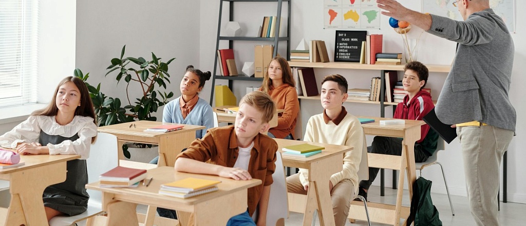 v-shkolah-kazahstana-poyavyatsya-ii-repetitory