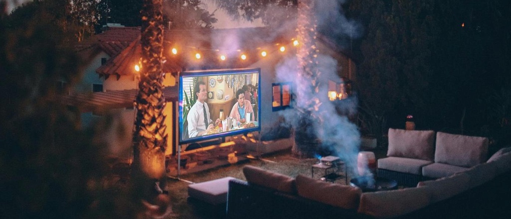 gde-smotret-kino-pod-otkrytym-nebom-v-almaty-3-atmosfernye-lokacii