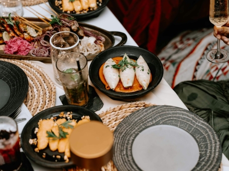 35-luchshih-zavedeniy-aktobe-dlya-vstrech-s-sem-ey-druz-yami-i-kollegami