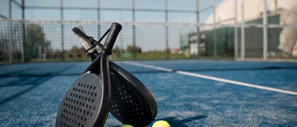 gde-poigrat-padel-v-tashkente-s-druz-yami-ili-sem-ey