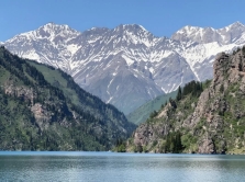 ne-tol-ko-issyk-kul-10-ozer-v-kyrgyzstane-kotorye-stoit-uvidet