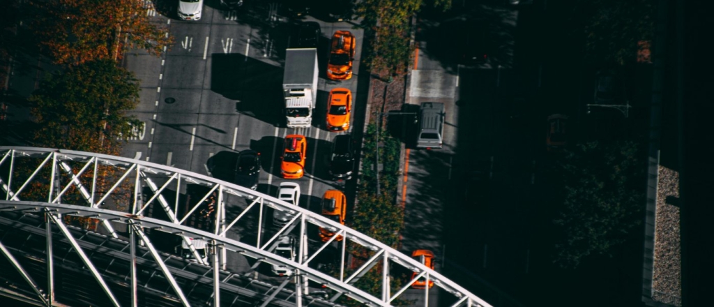 v-samarkande-stroyat-novyy-avtomobil-nyy-most-cherez-zheleznuyu-dorogu