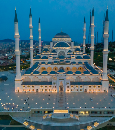 Harbiy yigitlar yigitlarni sikishadi