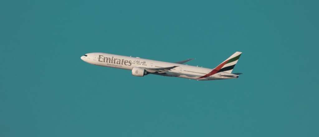 somon-eyr-vozobnovlyaet-reysy-dushanbe-dubay