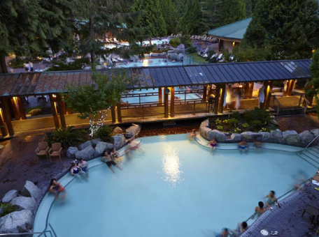 where-to-rest-in-canada-10-natural-hot-springs-for-locals-and-tourists