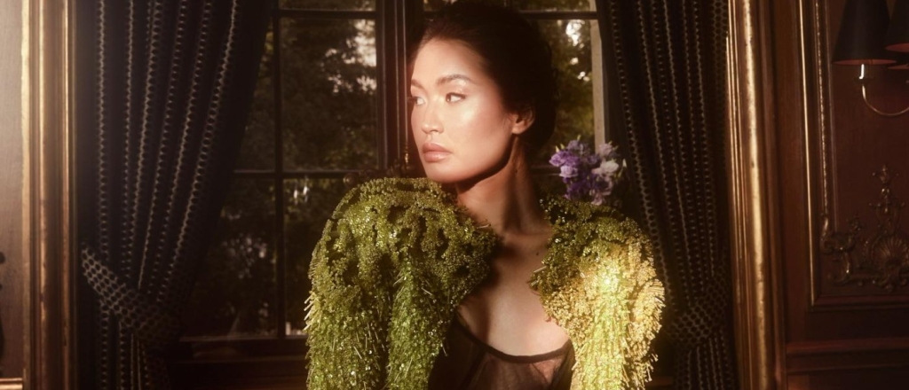 kreativnaya-industriya-begimay-karybekova-o-puti-iz-naryna-v-mezhdunarodnyy-modeling-i-rabote-s-audi-l-or-al-i-armani