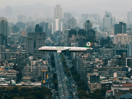 uzbekistan-i-ssha-planiruyut-zapusk-novyh-aviareysov-i-sozdanie-aviacionnogo-universiteta