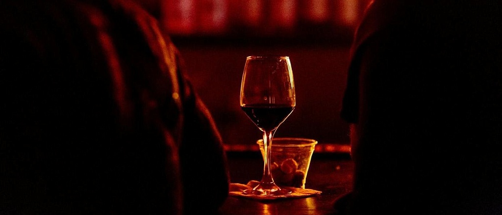 10-wine-bars-and-restaurants-in-tashkent-with-an-old-money-atmosphere