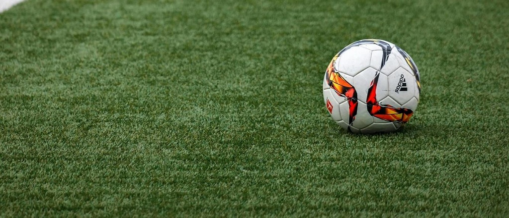 nazvan-luchshiy-futbolist-chempionata-uzbekistana