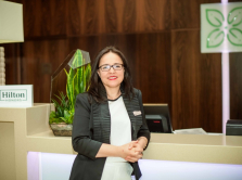 general-nyy-menedzher-pervogo-otelya-hilton-v-nur-sultane-o-100-letii-brenda-i-rabote-otel-erov