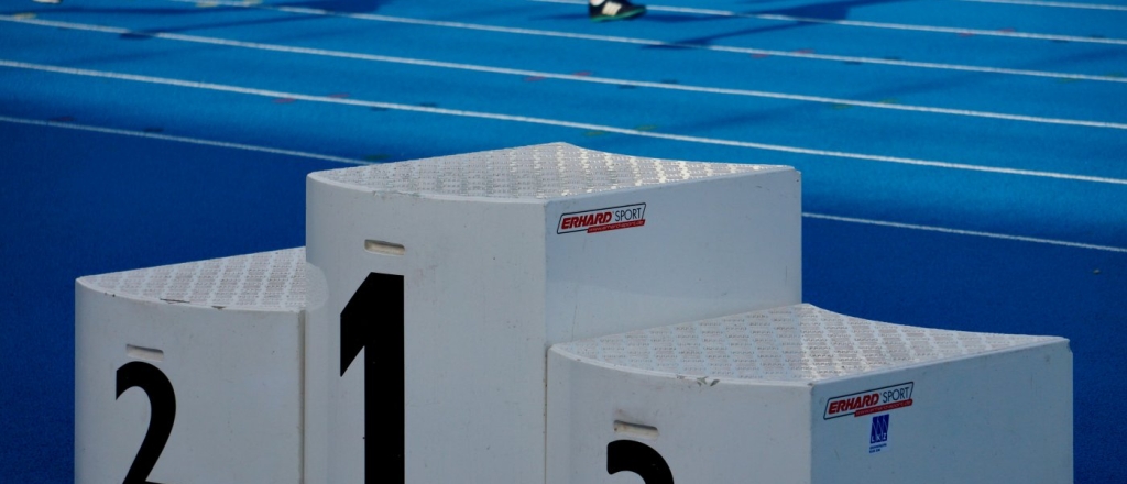 kyrgyzstanka-ayperi-medet-kyzy-podnyalas-na-pervoe-mesto-v-reytinge-uww