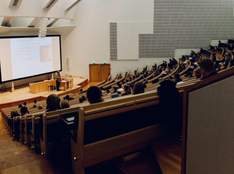v-kazahstanskih-universitetah-poyavitsya-kurs-po-iskusstvennomu-intellektu