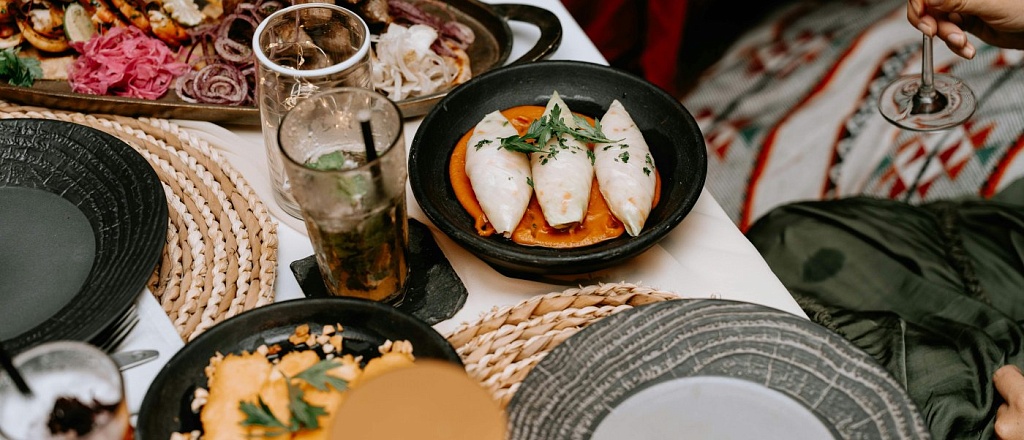 35-luchshih-zavedeniy-aktobe-dlya-vstrech-s-sem-ey-druz-yami-i-kollegami