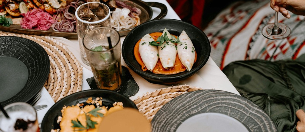 35 лучших заведений Актобе для встреч с семьей, друзьями и коллегами