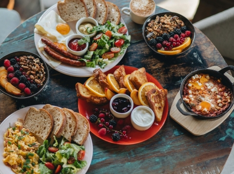 kuda-poyti-na-zavtrak-ili-branch-v-tashkente-10-stil-nyh-zavedeniy