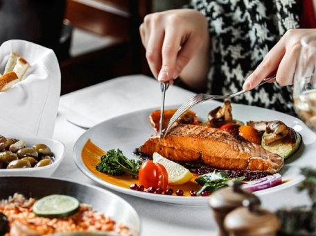 gastronomicheskiy-gid-po-tashkentu-100-zavedeniy-stolicy-na-lyuboy-vkus