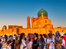 potok-inostrannyh-turistov-v-uzbekistan-vyros-pochti-na-50-procentov