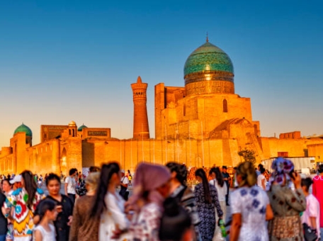 potok-inostrannyh-turistov-v-uzbekistan-vyros-pochti-na-50-procentov