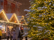 novogodnyaya-yarmarka-severnoe-siyanie-v-bishkeke-grafik-raboty-i-stoimost-posescheniya