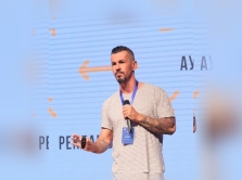 strannye-zakony-marketinga-5-paradoksov-rori-sazerlenda-kotorye-perevernut-predstavlenie-o-klientah