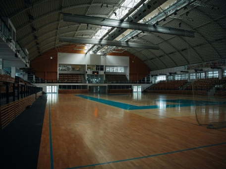 v-oshskoy-oblasti-postroili-sportivnyy-zal-za-28-millionov-somov