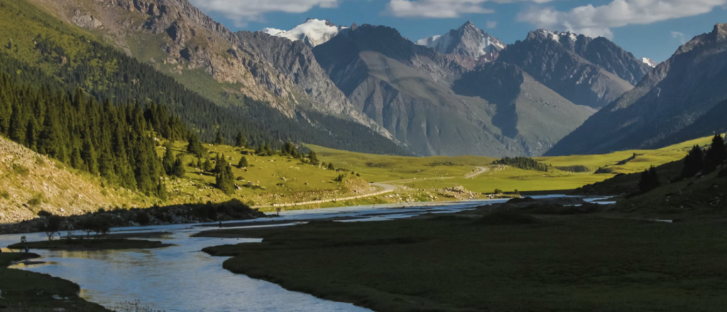 slow-travel-marshrut-po-kyrgyzstanu-ot-ala-archi-do-kan-ona-skazka