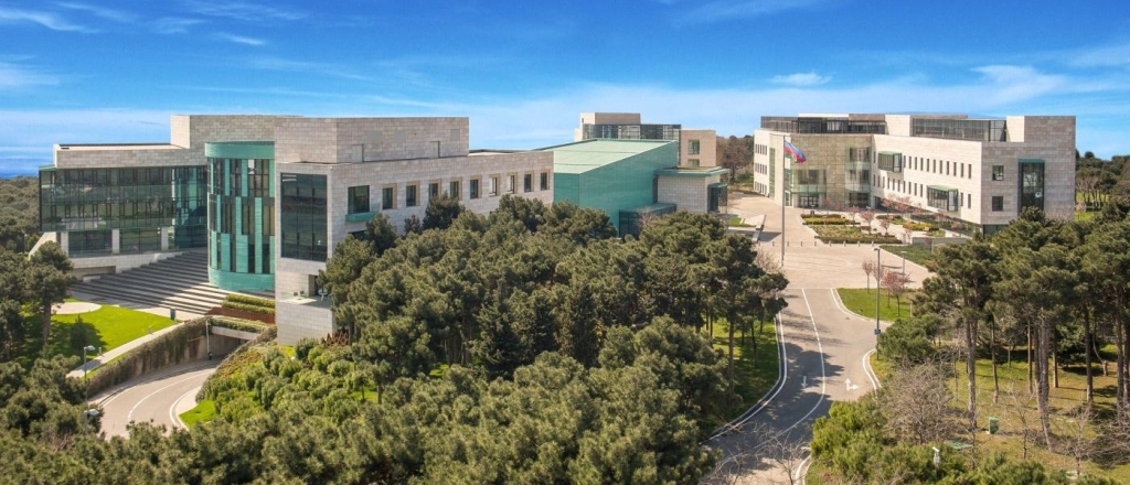 how-to-apply-to-ada-university-interview-with-an-admissions-officer