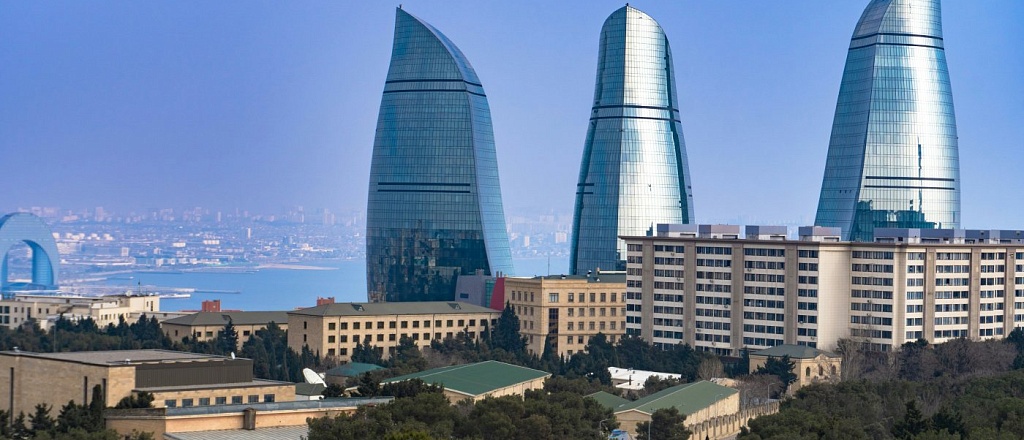 formula-1-v-baku-kak-gran-pri-izmenil-infrastrukturu-i-turizm-goroda