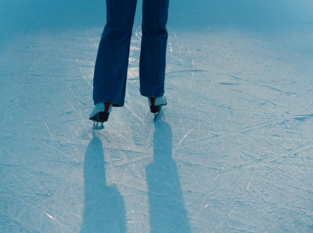 katok-v-bishkek-arene-grafik-raboty-stoimost-posescheniya-i-skidki