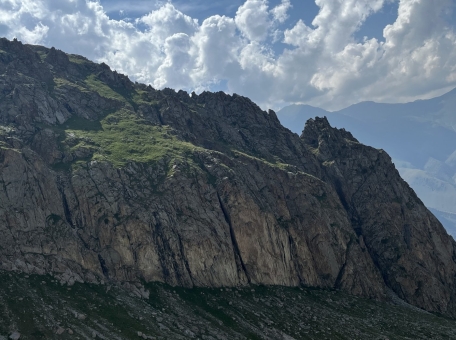 kak-otdohnut-v-gorah-kyrgyzstana-pochti-besplatno-5-prostyh-sovetov
