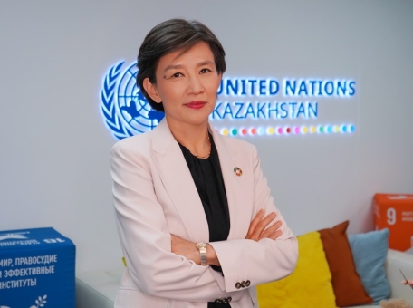 sarango-radnaragcha-o-stremitel-nom-razvitii-kazahstana-i-roli-oon-v-regione