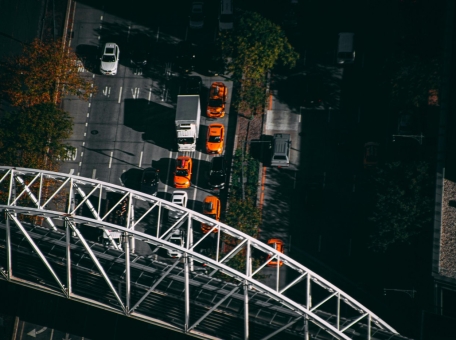 v-samarkande-stroyat-novyy-avtomobil-nyy-most-cherez-zheleznuyu-dorogu