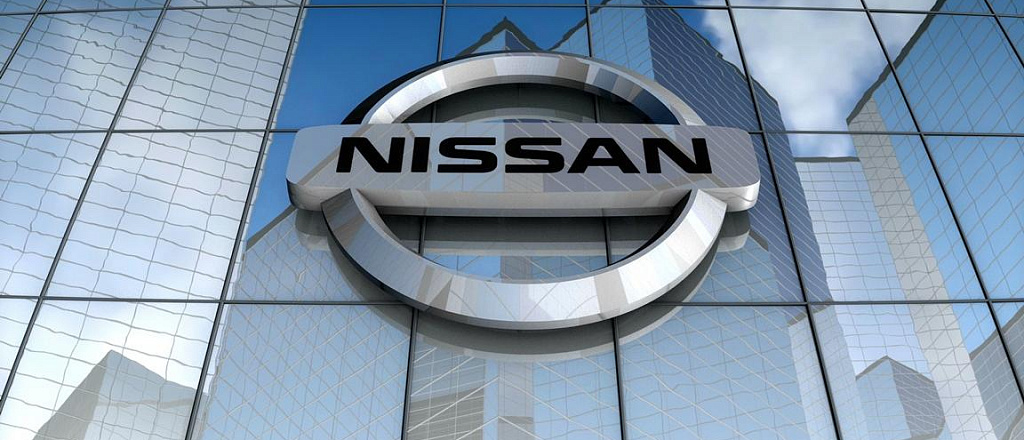 nissan-predstavil-digital-friendly-logotip