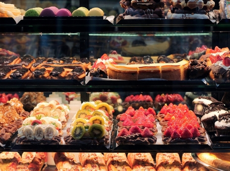 kulikovskiy-shirin-i-esche-6-konditerskih-v-bishkeke-gde-gotovyat-samye-vkusnye-deserty