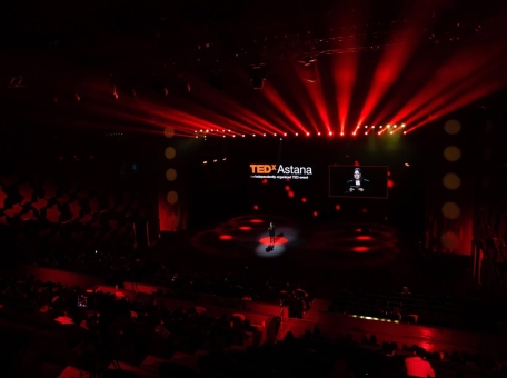 tedxastana-2025-m-ra---razgovor-o-nasledii-buduschem-i-smelosti-mechtat