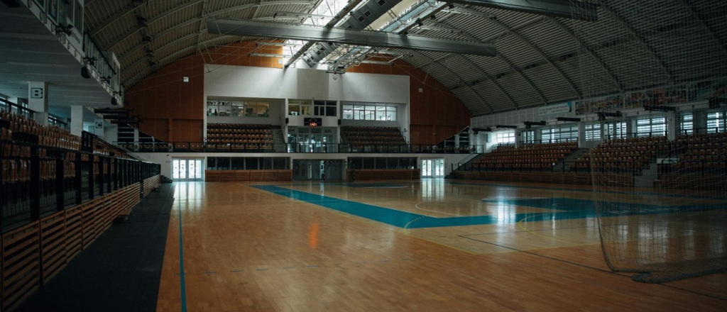 v-oshskoy-oblasti-postroili-sportivnyy-zal-za-28-millionov-somov