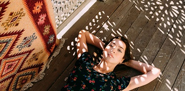 Ковры ручной работы и картины в этно-стиле: бренды из Центральной Азии, которые создают декор для дома