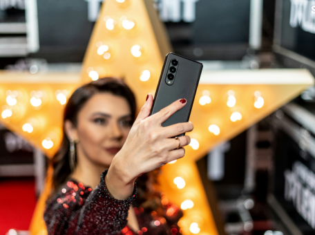 samsung-galaxy-uchastvuet-v-konkurse-talantov-central-noy-azii-kak-partner